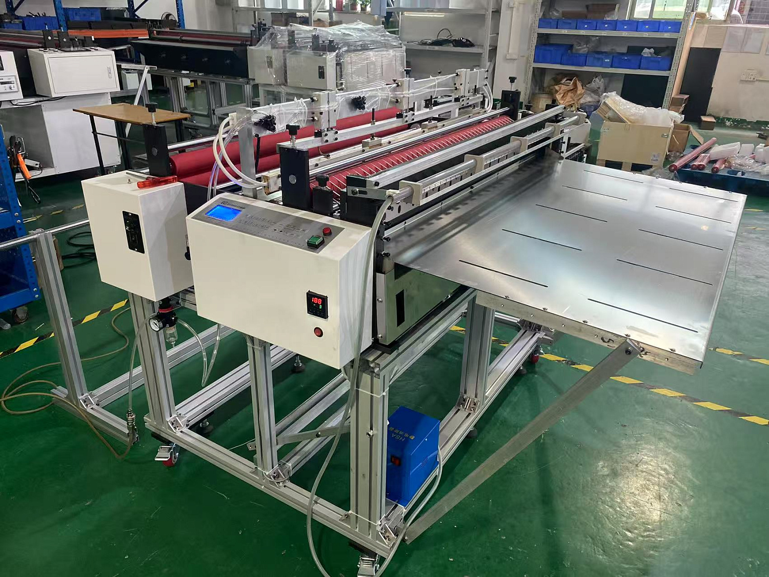 Компактный станок для изготовления пакетов HDK-1000MF