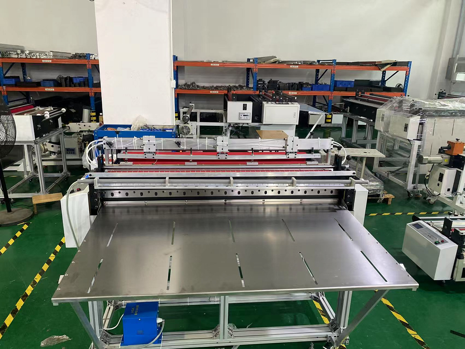 Компактный станок для изготовления пакетов HDK-1000MF